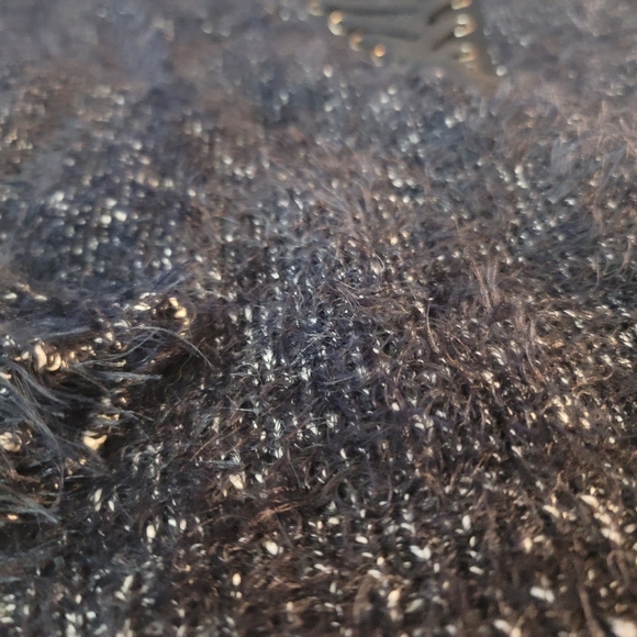 Express Sweater - Picture 6 of 8